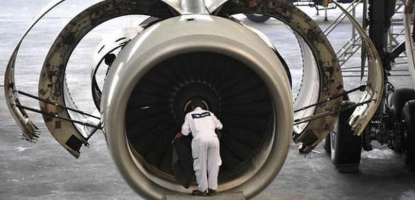 İngiliz savunma şirketi Rolls Royce’un, Kale Savunma ile birlikte ülkemizde kuracağı jet motoru fabrika yatırımı iptal edilmişti.
