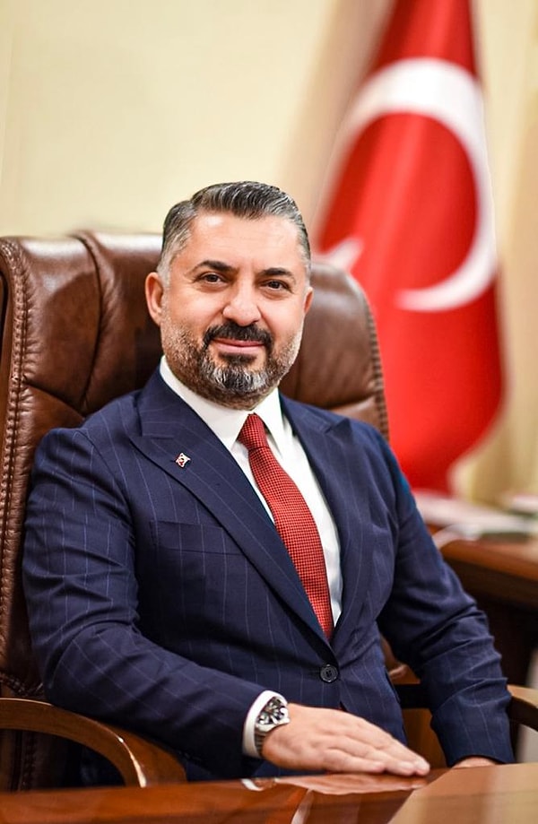 23 Mart'ta yolsuzluk soruşturması kapsamında tutuklanan İBB Başkanı Ekrem İmamoğlu'nun yaşadıkları ülke gündemini derinden sarstı.