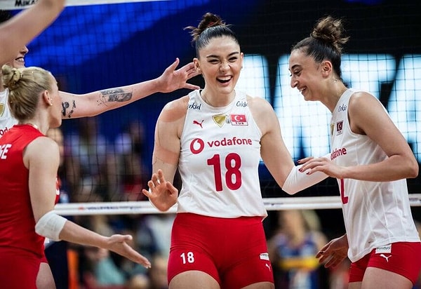 Vargas'ın yanı sıra şu isimler de aynı sebepten kadroda yer almıyor