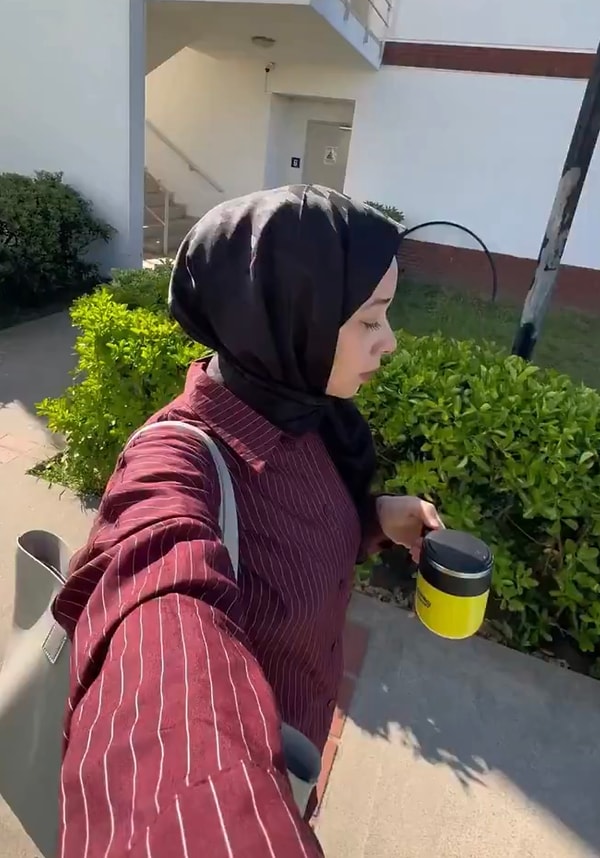 Sosyal medyada viral olan videoya izleyicilerden en çok çay ile ilgili yorum geldi.